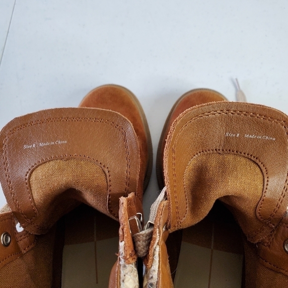 Dolce Vita Rubi Hiker Boot Size 8 Suede Snake Print Accent Chunky Y2K Lug Sole - Picture 5 of 15